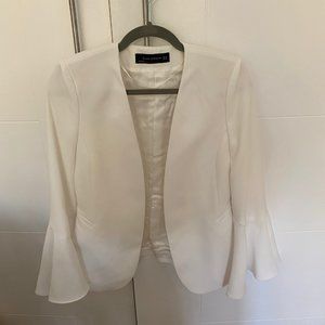 NWOT Zara White Blazer Jacket with Flared Sleeves (XS, White)